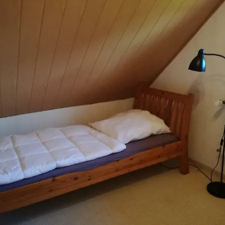 아파트 Ferienwohnung Und Monteurunterkunft 