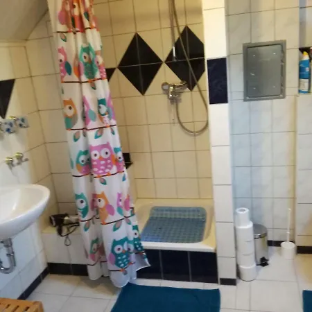 아파트 Ferienwohnung Und Monteurunterkunft 